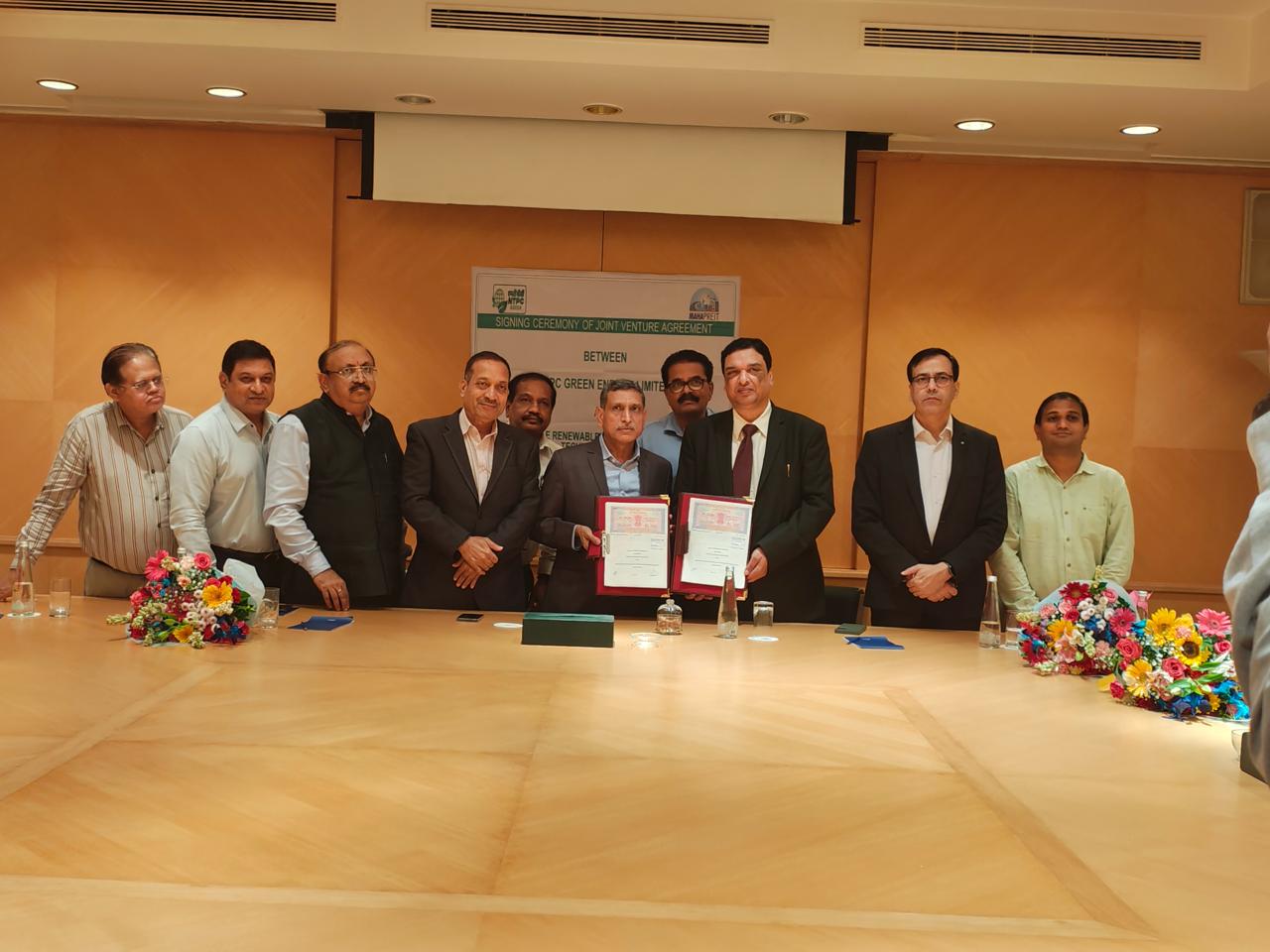 MoU signing between MAHAPREIT and NTPC for 10 GW RE Park
